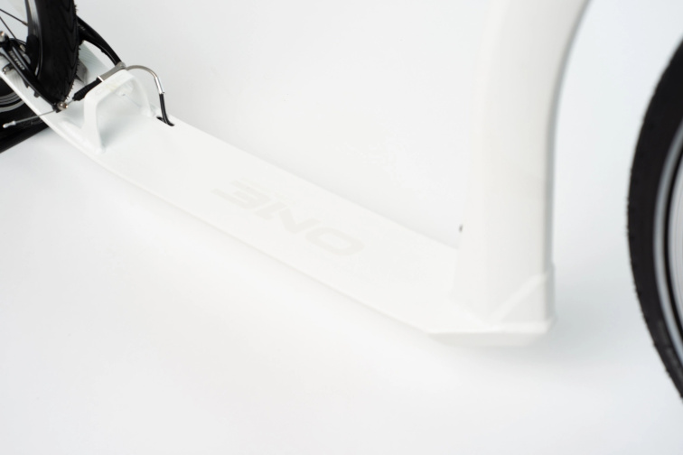 Koloběžka Crussis ONE COBRA 4.2-1 (bílá)