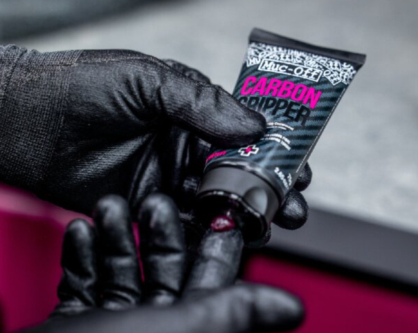 MUC-OFF Carbon Gripper - Montážní pasta na karbonové díly (75 g)