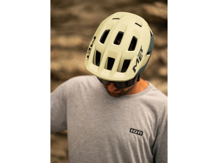 MET helma Terrae Mips (Pistachio Green | Matt)