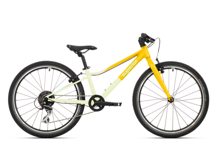 Superior F.L.Y. 24 VB / Gloss Yellow 2026