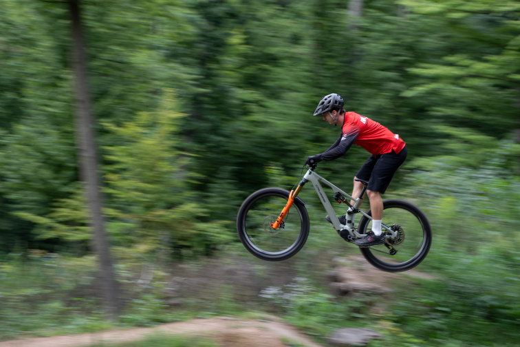 Test motoru DJI Avinox