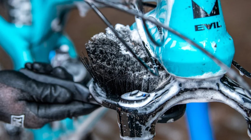MUC-OFF Super Soft Washing Brush - Měkký kartáč na mytí