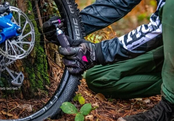 MUC-OFF CO2 Refill Cartridge - Náhradní bombička pro dofouknutí kola (25 g)