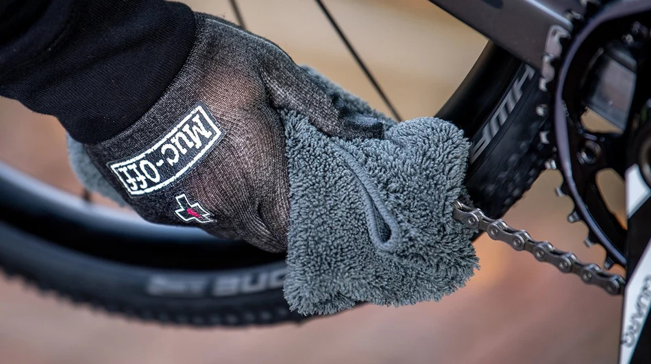 MUC-OFF Microfibre Polishing Cloth - Hadřík na leštění z mikrovlákna ( 40x40 cm)