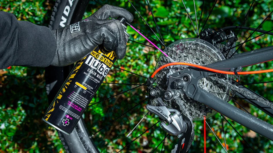 MUC-OFF Dry Chain Lube - Mazivo na řetěz do sucha (400 ml)