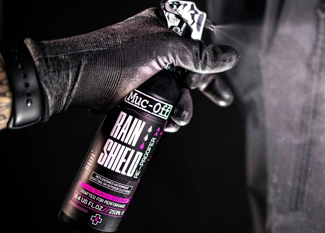 MUC-OFF Rain Shield Re-Proofer 250 ml - Impregnace na návrat voděodolnosti textilu