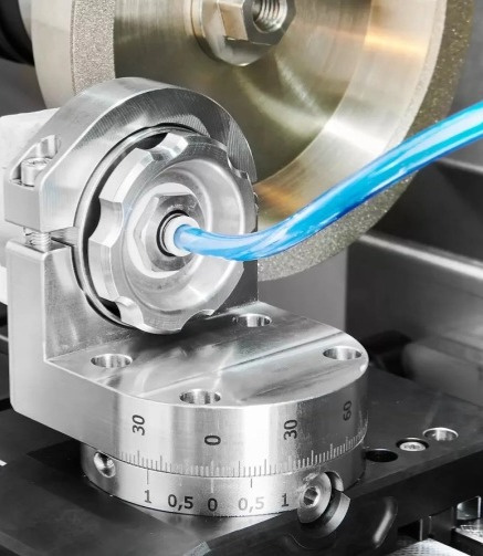 PŘÍPRAVA VZORKŮ PRO GEOLOGII A MINERALOGII 