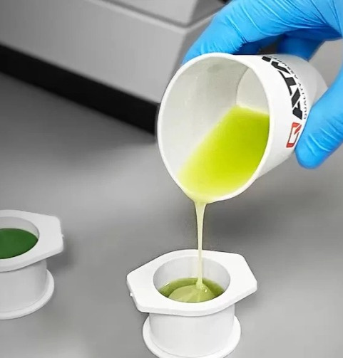 PŘÍPRAVA VZORKŮ PRO GEOLOGII A MINERALOGII 