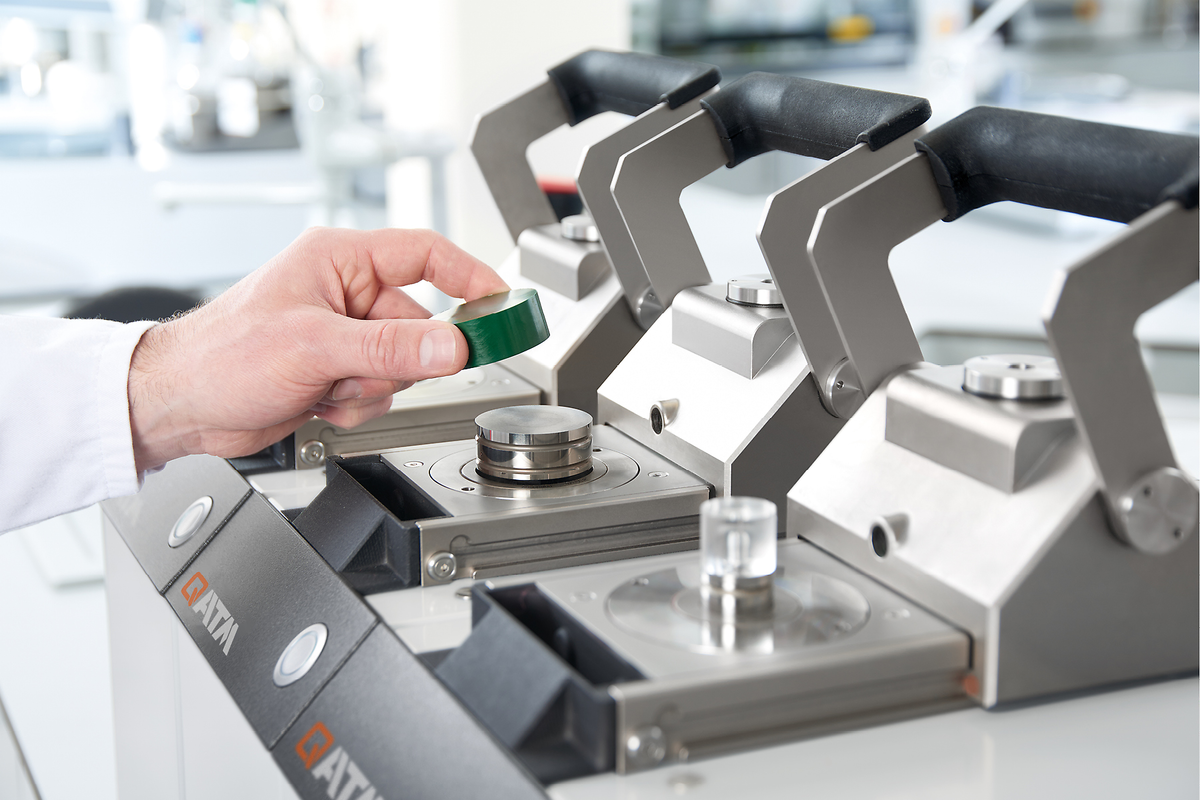 PŘÍPRAVA VZORKŮ PRO GEOLOGII A MINERALOGII 