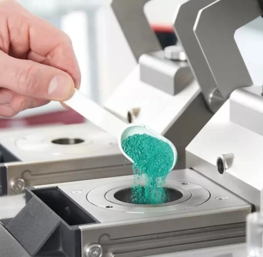 PŘÍPRAVA VZORKŮ PRO GEOLOGII A MINERALOGII 