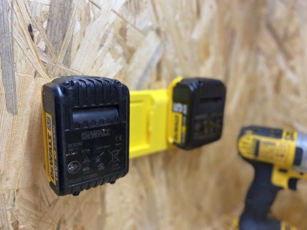 3D Holder TRIO držák aku baterií Dewalt žlutý