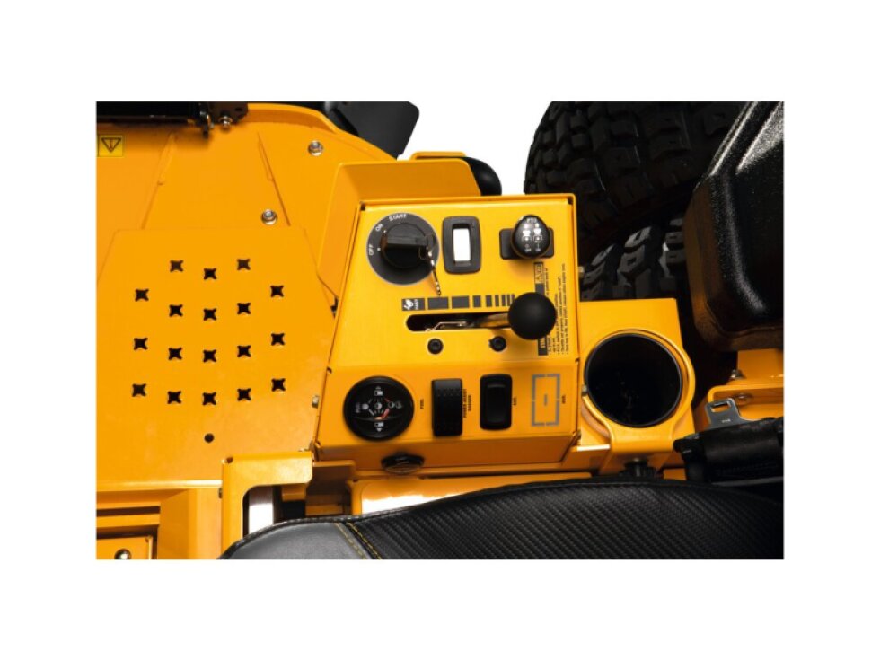 Cub Cadet Z9 183id - Profesionální Zero-Turn Traktor s 183 cm Záběrem