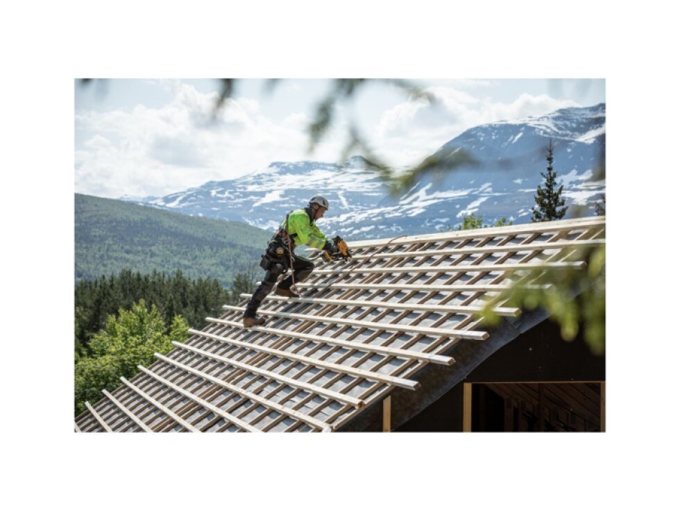 DCN930N DEWALT 18V AKU BEZUHLÍKOVÁ HŘEBÍKOVAČKA BEZ BATERIE A NABÍJEČKY, V KARTONOVÉ KRABICI