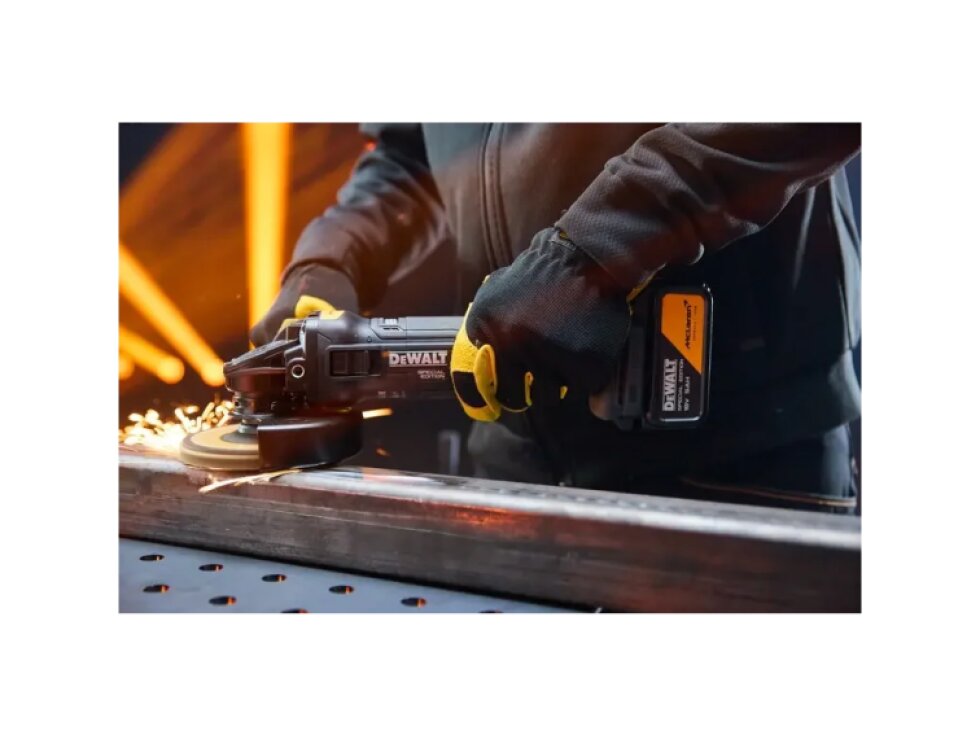 DCK3222MP2T-QW DEWALT MCLAREN 18V AKU 3DÍLNÁ KOMBO SADA BEZUHLÍKOVÉHO NÁŘADÍ