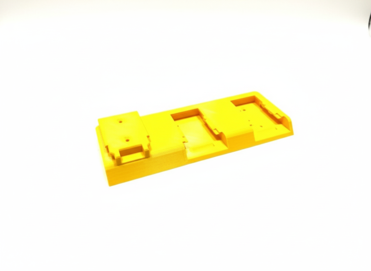 3D Holder TRIO HYBRID držák aku baterií a stroje Dewalt žlutý