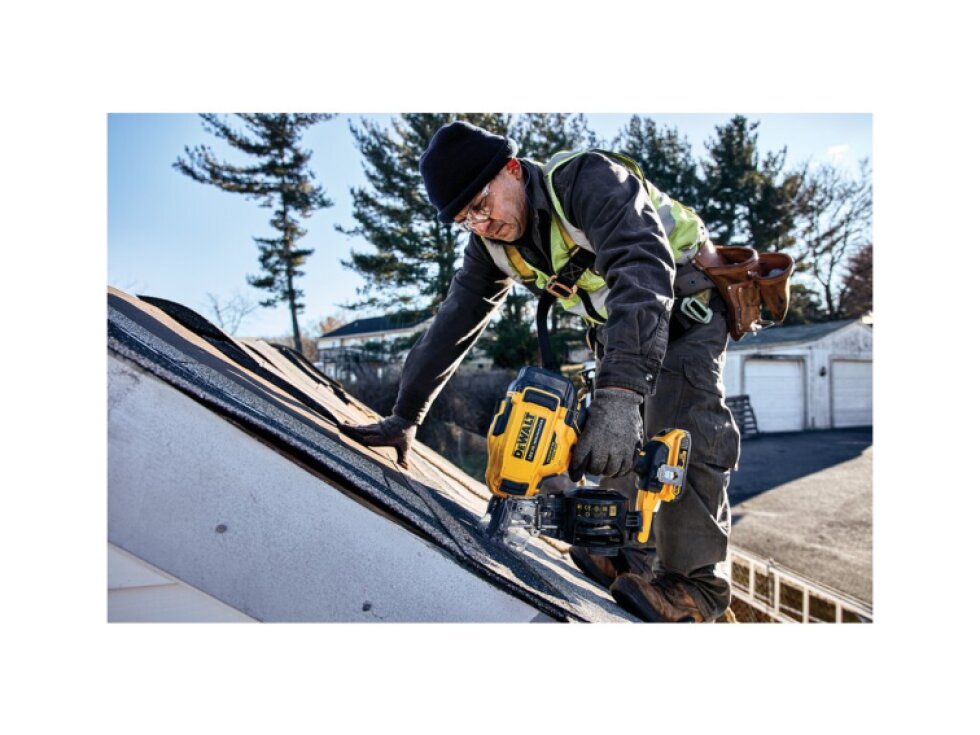 DCN45RND2 DEWALT AKU 18V POKRÝVAČSKÁ HŘEBÍKOVAČKA 19-45MM, 2 X 2,0 AH AKU, NABÍJEČKA, KUFR T-STAK