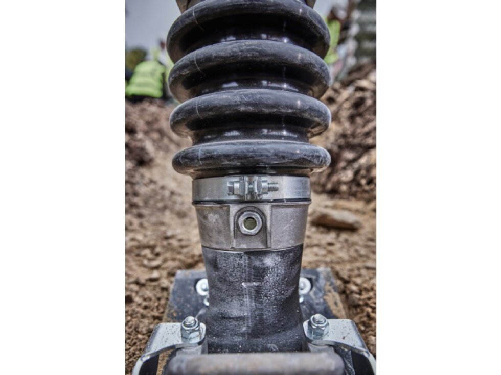 DEWALT DCPS660N AKU Vibrační Pěch s Bezuhlíkovým Motorem