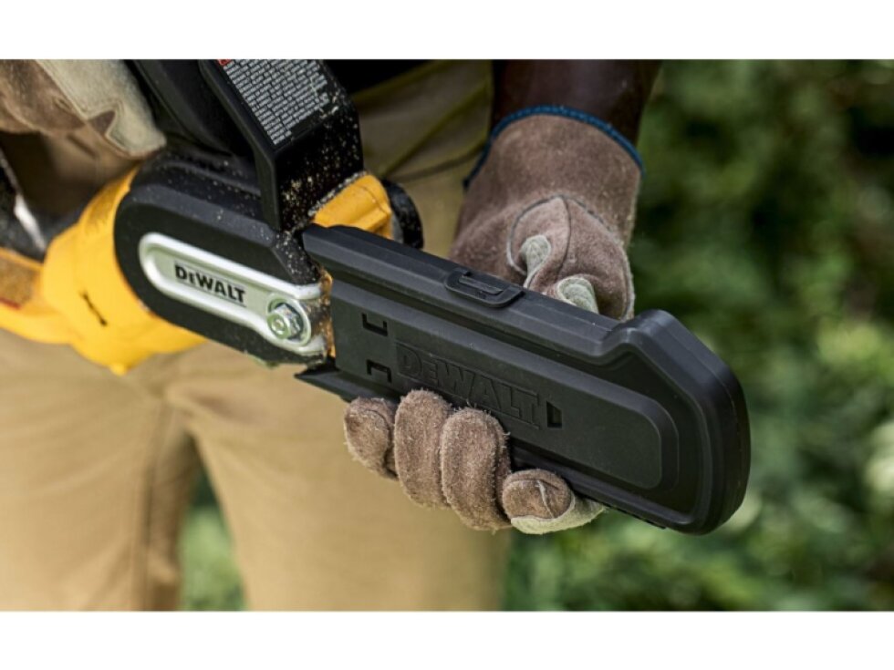 DCMPS520N DEWALT 18V AKU BEZUHLÍKOVÁ PROŘEZÁVÁCÍ PILA, BEZ BATERIE A NABÍJEČKY