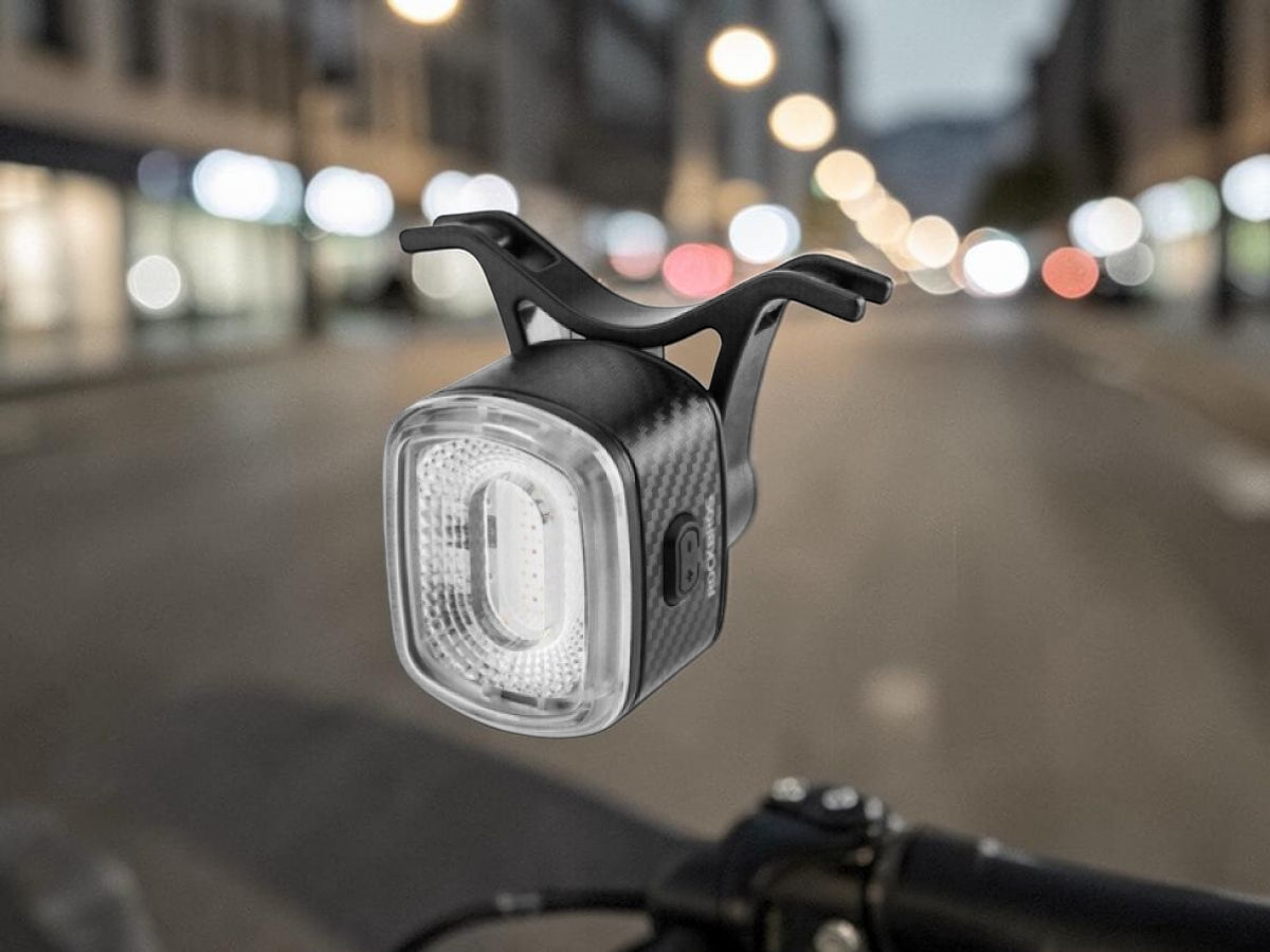 Zadní světlo ROCKBROS Q2 s USB dobíjením a 5 funkcemi