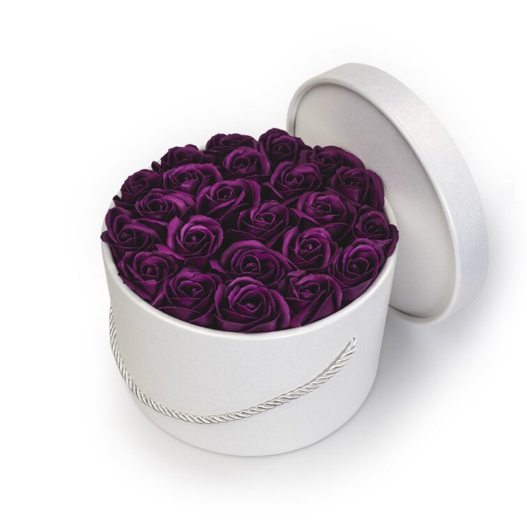 Mýdlové růže ve flower boxu - tmavě fialové růže
