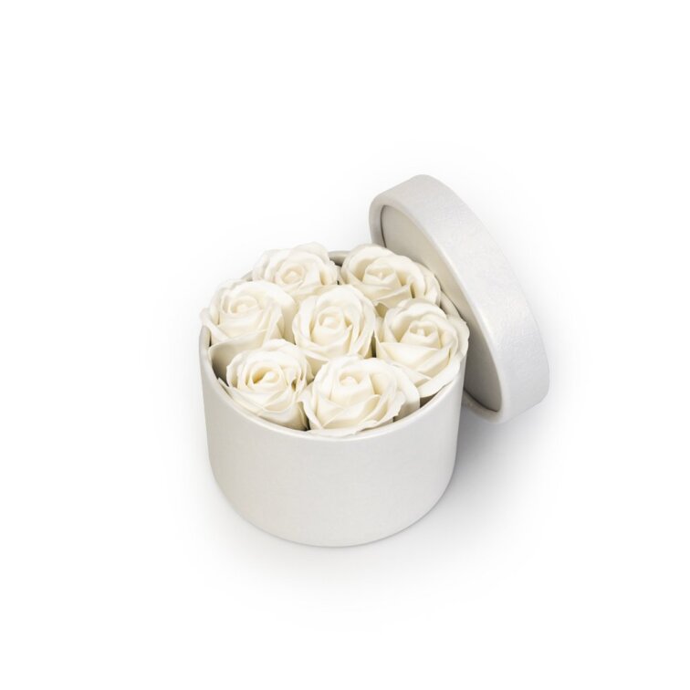 Mýdlové růže ve flower boxu - bílé růže