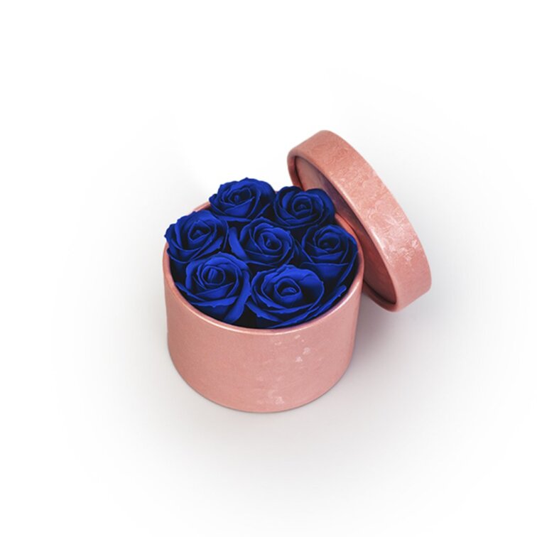 Mýdlové růže v růžovém flower boxu - královsky modré růže