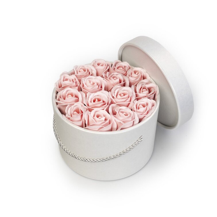 Mýdlové růže ve flower boxu - pastelově růžové růže