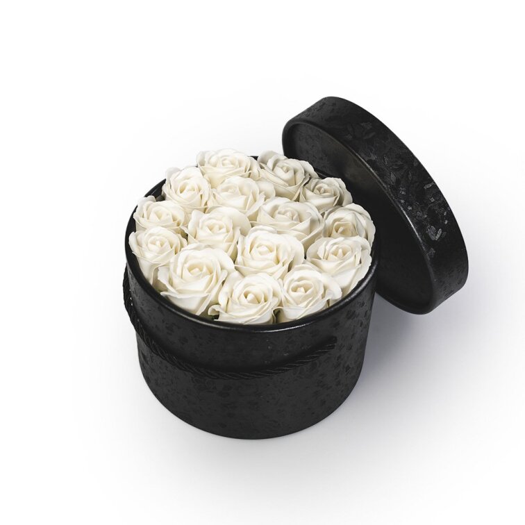 Mýdlové růže ve flower boxu černém - bílé růže