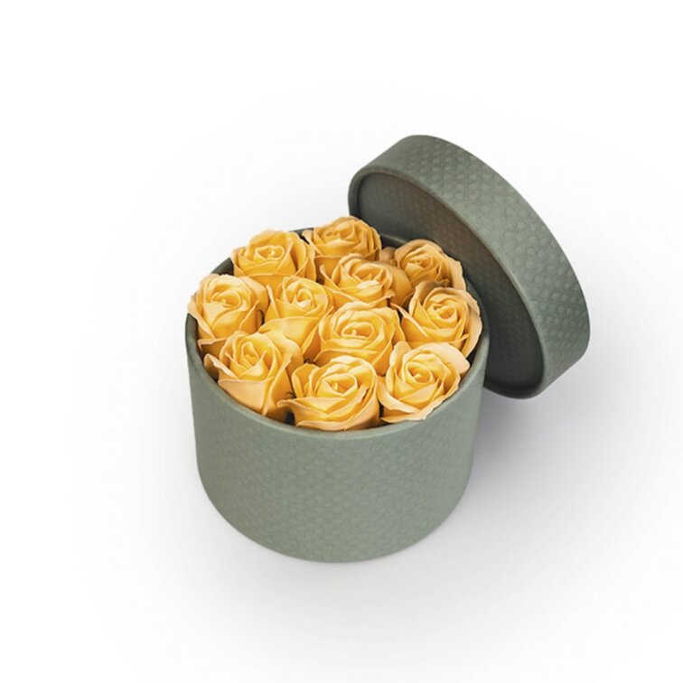 Mýdlové růže ve flower boxu khaki - broskvové růže