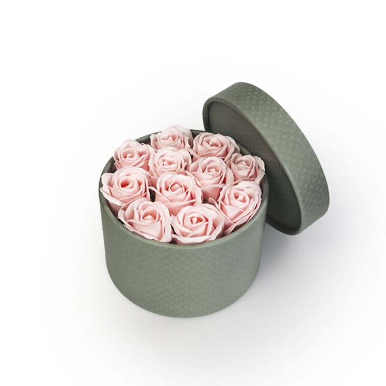 Mýdlové růže ve flower boxu khaki - pastelově růžové růže