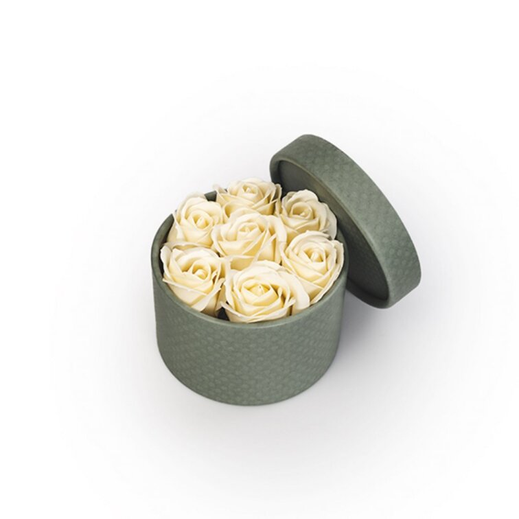 Mýdlové růže ve flower boxu khaki - krémové růže
