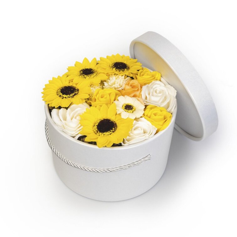 Mýdlové květiny ve flower boxu - Tamara