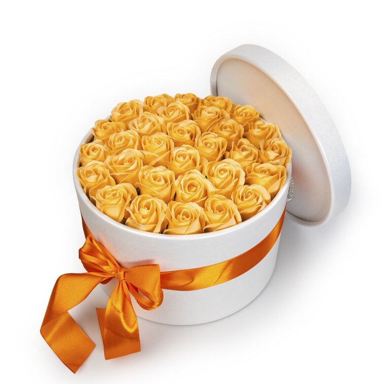 Broskvové mýdlové růže v květinovém bílém boxu - 29 růží