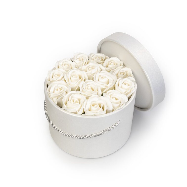 Mýdlové růže ve flower boxu - bílé růže
