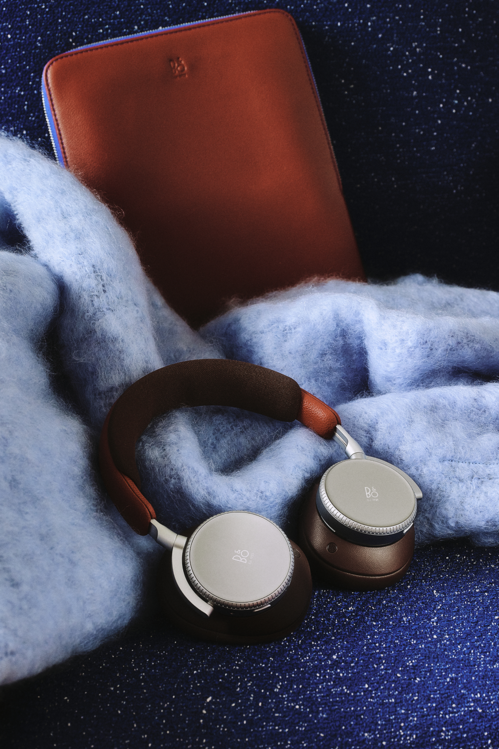 Beoplay H100 Century Brown
