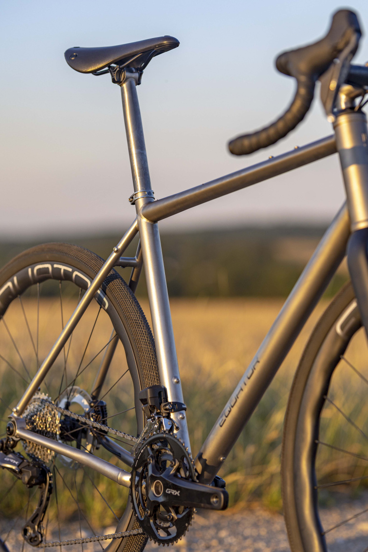 Equator Sensei Titanium Gen 4 - Shimano GRX Di2