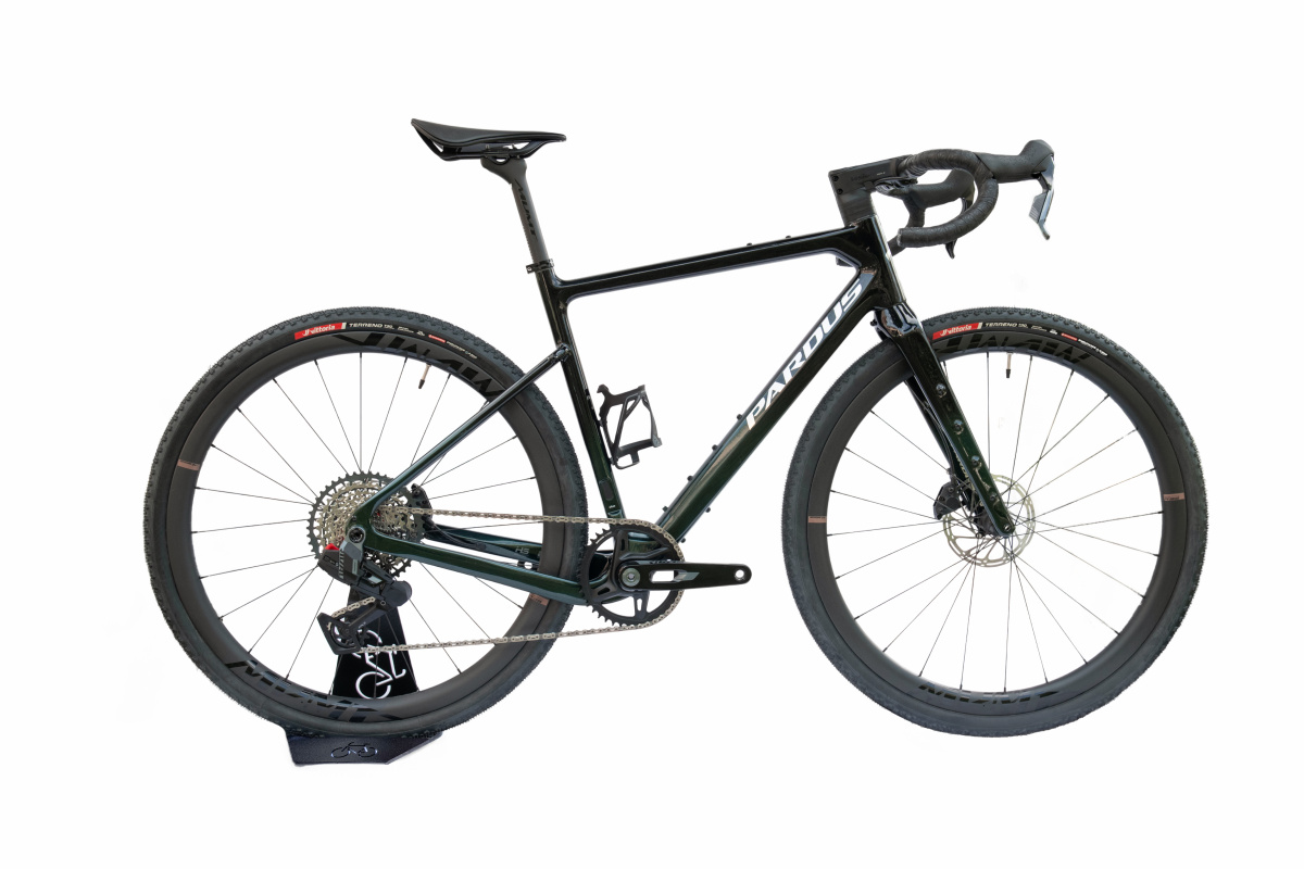 Uragano Sport - Rival AXS