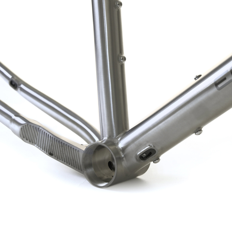 Equator Yasei Titanium - Sram Force XPLR AXS E1