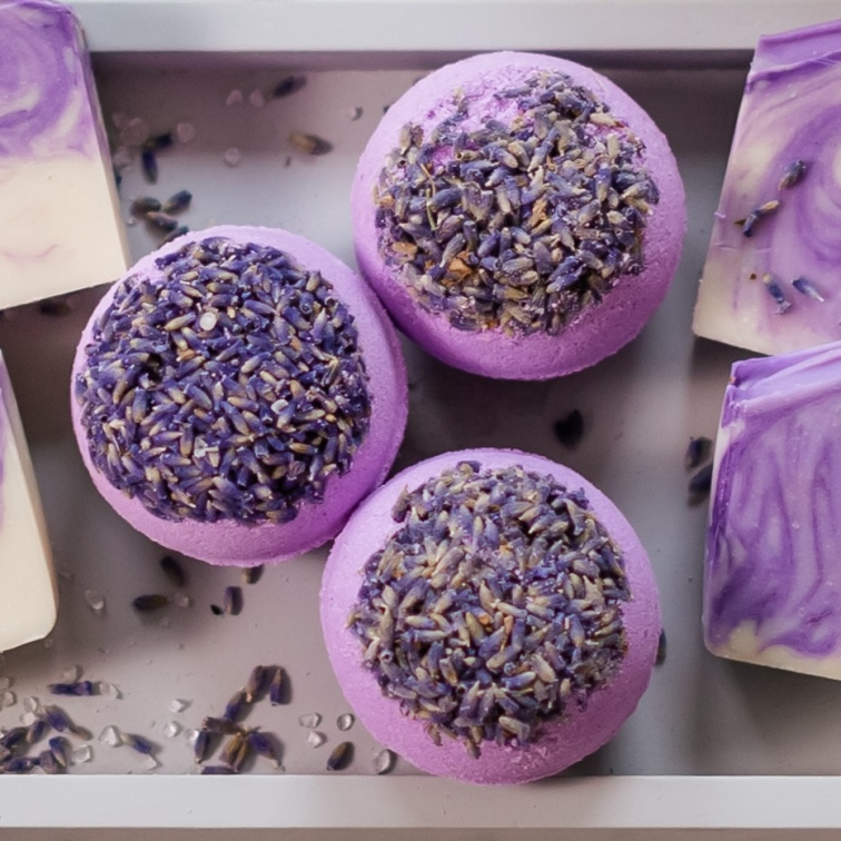 Šumivá bomba do koupele Heřmánek