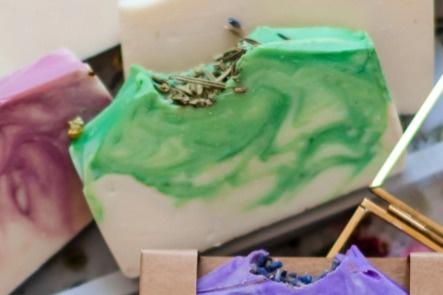 Tuhé přírodní mýdlo Meruňka