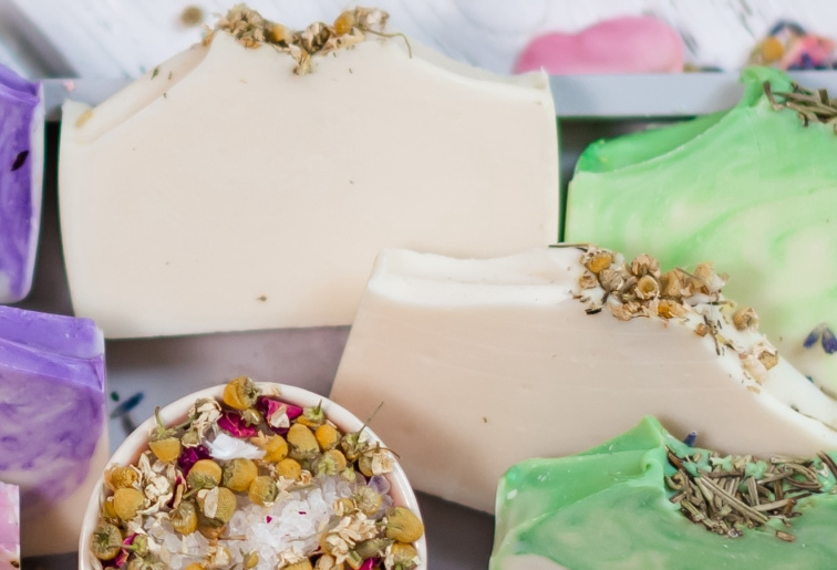 Tuhé přírodní mýdlo Heřmánek