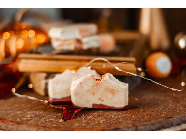 Tuhé přírodní mýdlo Meruňka