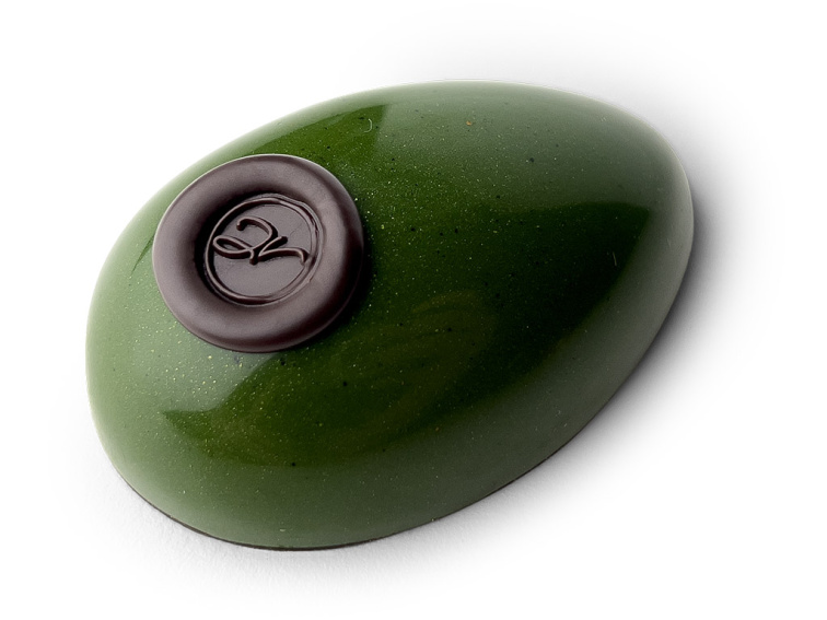 XL plněné velikonoční vejce s arašídy a karamelem