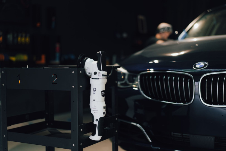 Liquid Elements T4200 orbitální leštička s brašnou - nová verze