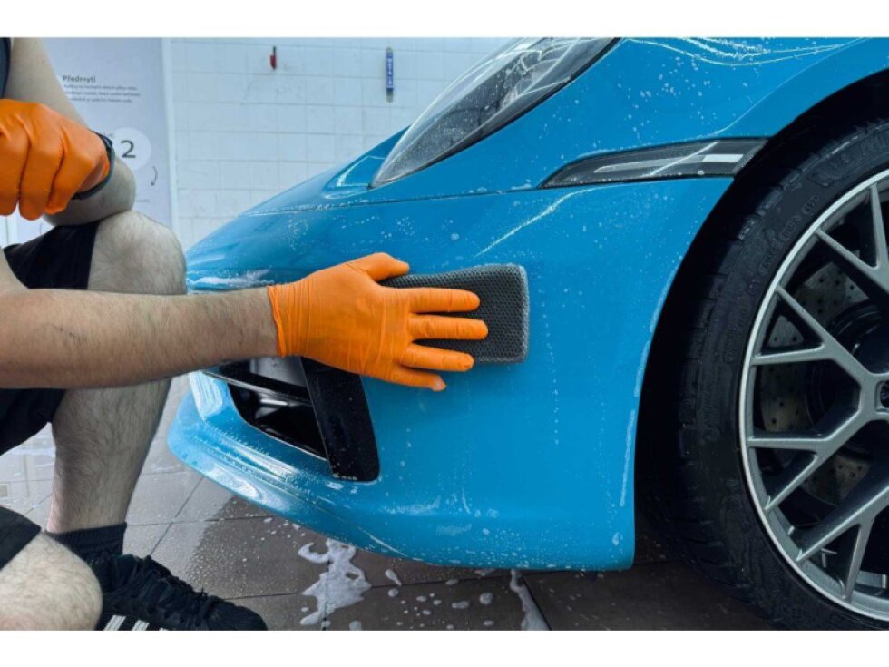 Koch Chemie Clay Scrubber - TOP clayovací houba (1 ks)