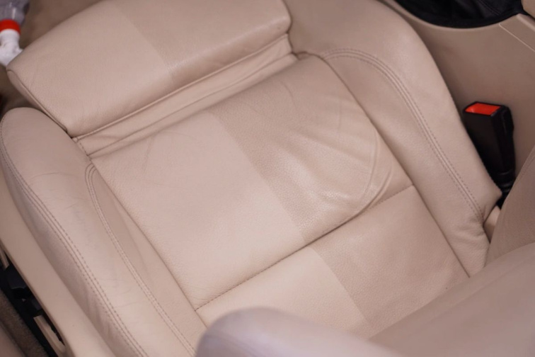 Profesionální sada autokosmetiky na kůži Colourlock