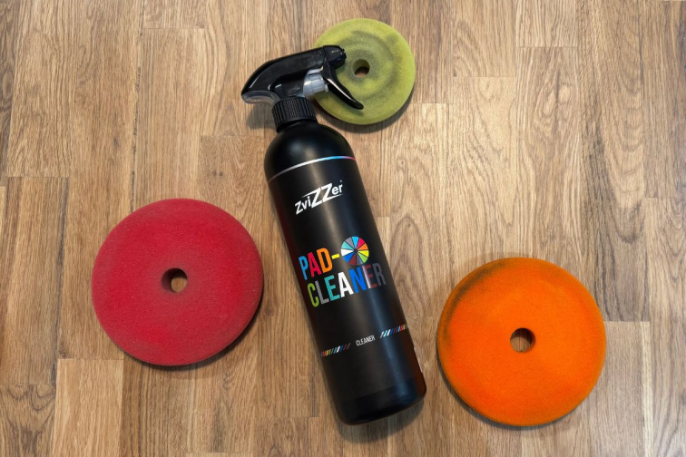 ZviZZer Pad Cleaner 750 ml - unikátní čistič leštících padů