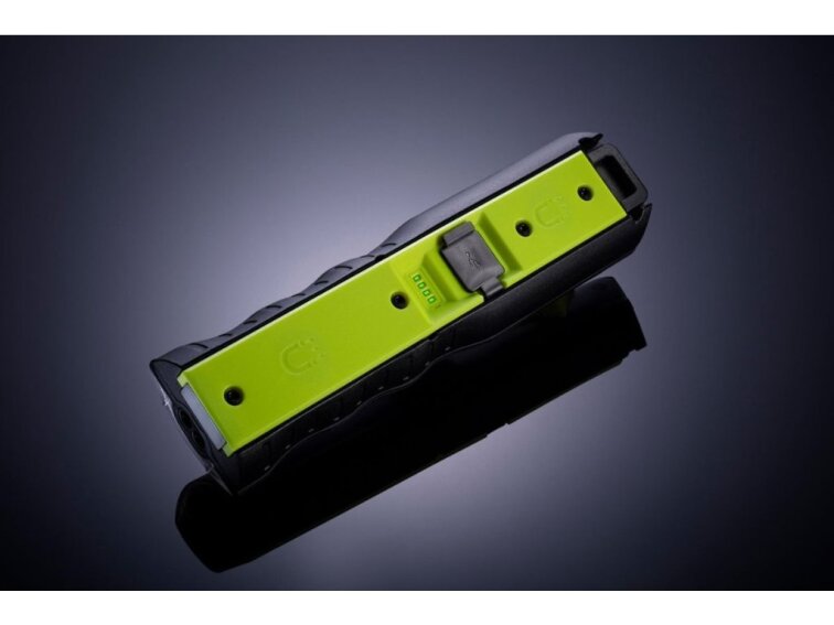 Unilite CRI-1250R - high-CRI inspekční světlo pro detailing