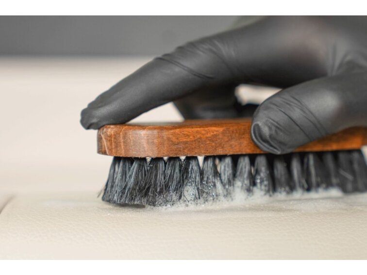 Profesionální sada autokosmetiky na kůži Colourlock