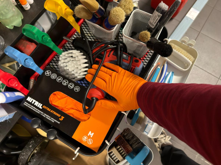 Nitrilové rukavice EXTRA STRONG - oranžové extra silné (balení)